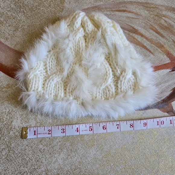 3/$25 Vintage Baby Phat Winter Hat Beanie Faux Fur Knit Cream Off White Soft - Picture 5 of 7